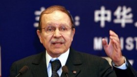 الصين تريد إقامة منطقة تعاون اقتصادي وتجاري وإنشاء مصنع للسيارات بالجزائر