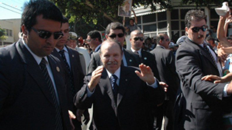 بوتفليقة يؤدي يمين العهدة الثالثة بحضور مميز لكبار المسؤولين والشخصيات