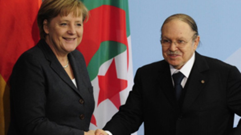 ميركل ترغب في تنفيذ مشروع “ديزرتك”