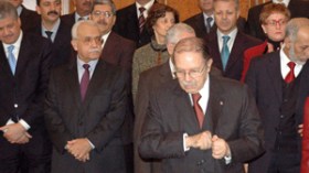 بوتفليقة يُحاصر وزراءه لضمان تنفيذ وعود العهدة الثالثة