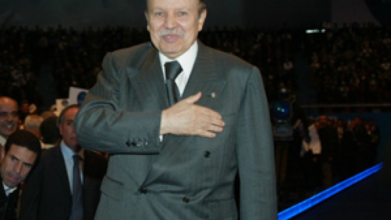 بوتفليقة يحوز على نسبة 90.24 بالمائة من أصوات الناخبين