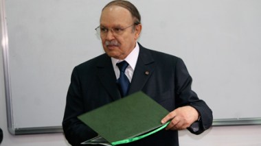 Bouteflika convoque le Conseil des ministres ce dimanche