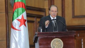 بوتفليقة‭: ‬لا‭ ‬أتحدّث‭ ‬بلسان‭ ‬أيّ‭ ‬حزب‭ ‬والصندوق‭ ‬الفاصل‭ ‬بين‭ ‬الأحزاب‭ ‬الصغيرة‭ ‬والكبيرة