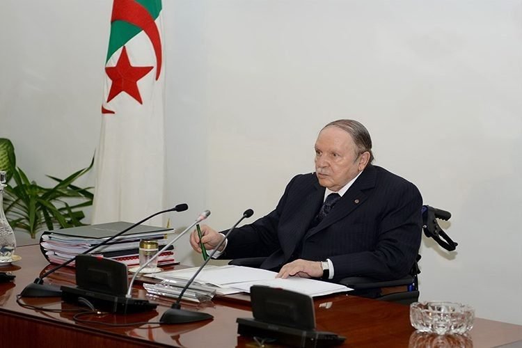 Bouteflika introduira des amendements sur la LFC 2018