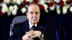 بوتفليقة يدعو للاستمرارية