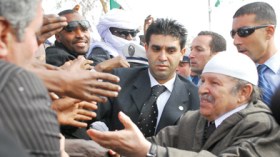 بوتفليقة سيعلن ترشحه لعهدة ثالثة في تجمع شعبي حاشد بالعاصمة