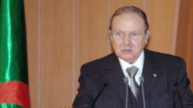 بوتفليقة يعلن عن نظام تعويضي خاص للأستاذ الجامعي