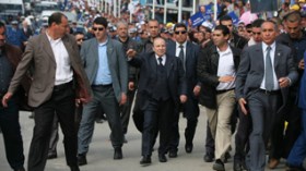 Bouteflika renoue avec la Kabylie