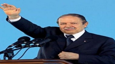 Bouteflika réaffirme sa volonté de raffermir les relations algéro-libyennes