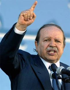 Lutte contre le blanchiment d’argent et la corruption : Bouteflika mise sur des mécanismes rigoureux pour contrecarrer le fléau