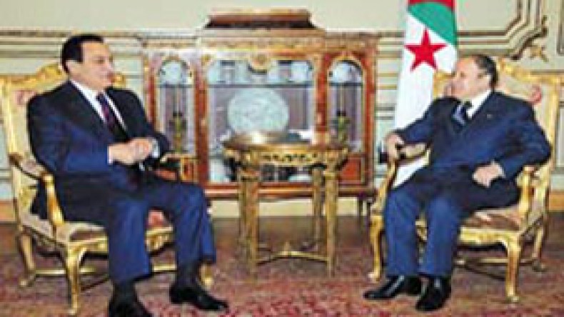 أزمة ديبلوماسية وحرب باردة بين الجزائر ومصر