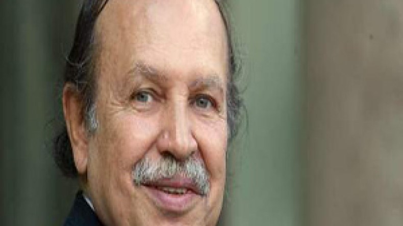 بوتفليقة‮ ‬يدعو‮ ‬أبناء‮ ‬الجالية‮ ‬للمساهمة‮ ‬في‮ ‬بناء‮ ‬البلاد