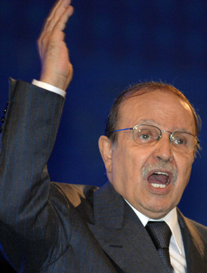 Bouteflika déclare la guerre à la corruption des bureaux d’expertise étrangers