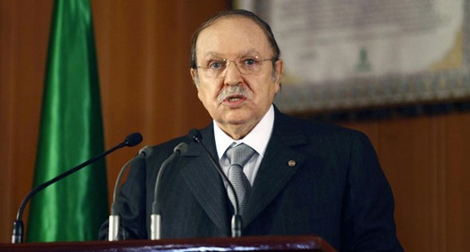 Le président Bouteflika félicite le nouveau président français François Hollande