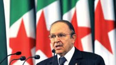 Le président Bouteflika reçoit le ministre mauritanien des Affaires étrangères et de la Coopération