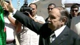 الجزائر تدشن أكبر جسر عملاق  في إفريقيا