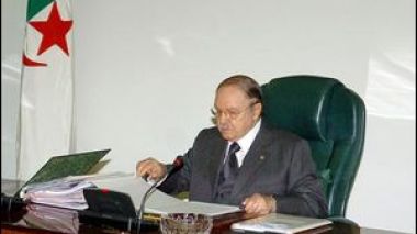 Algerian cabinet to discuss press reform