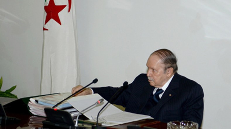 تمرير قانون المالية التكميلي بأمرية رئاسية