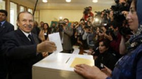 هل سيعلن بوتفليقة ترشحه من مركب 5 جويلية؟