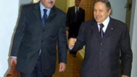 بوتفليقة يُعلن الحرب على الرشوة في تسيير الصفقات العمومية