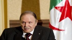 “إعلان الدستور” بين تحفظ المعارضة وترحيب الموالاة