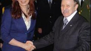Argentina  President begins a two day visit to Algeria