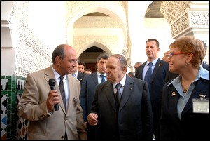 Bouteflika inaugure plusieurs infrastructures culturelles à Tlemcen