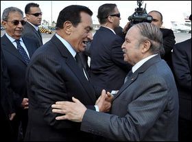 2nd Arab Social and Economic Summit: Bouteflika in Sharm El-Sheikh