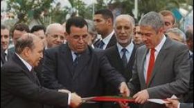 Le président Bouteflika inaugure la Foire internationale d'Alger en compagnie du Premier ministre portugais