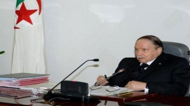 Bouteflika signe six décrets portant ratification d’accords internationaux