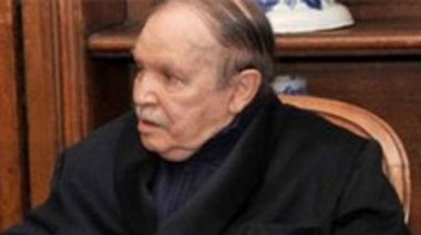 Le président Bouteflika reçoit le vice-ministre de la Défense nationale