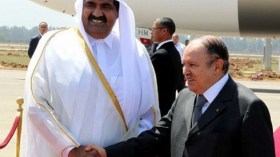 بوتفليقة يستقبل أمير قطر السابق