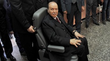 Bouteflika s'adressera bientôt au peuple pour réitérer ses engagements