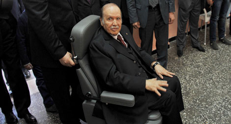 Bouteflika s'adressera bientôt au peuple pour réitérer ses engagements