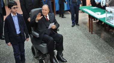 La jeunesse à Bouteflika: “Nous voulons porter le flambeau”