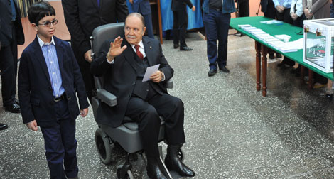La jeunesse à Bouteflika: “Nous voulons porter le flambeau”