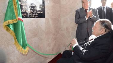 Organisation des zawiyas: C’est Bouteflika qui a fait don du tapis à la GMA