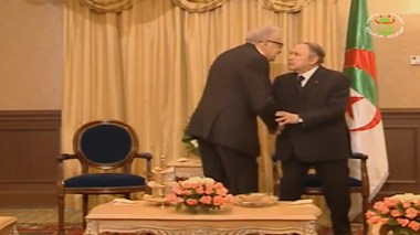 Bouteflika “stands up” to receive Ibrahimi