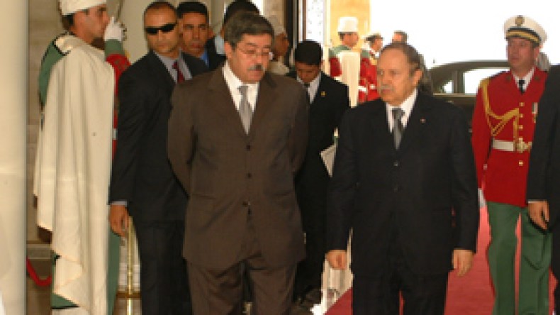 خطة عمل جديدة لحكومة قديمة ملزمة بتنفيذ تعهدات بوتفليقة