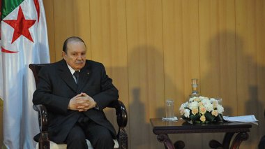 Algerian Power Struggles Alone Against the French Abuses