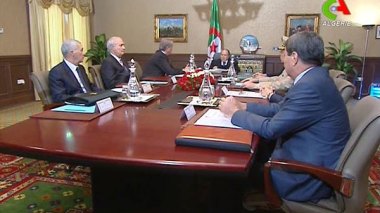 Bouteflika chairs meeting about Libya and Mali