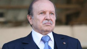 بوتفليقة يجري حركة في سلك رؤساء الدوائر