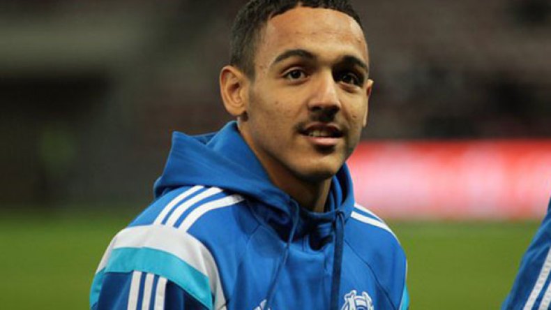 بوطوبة يؤكد انضمامه لإشبيلية