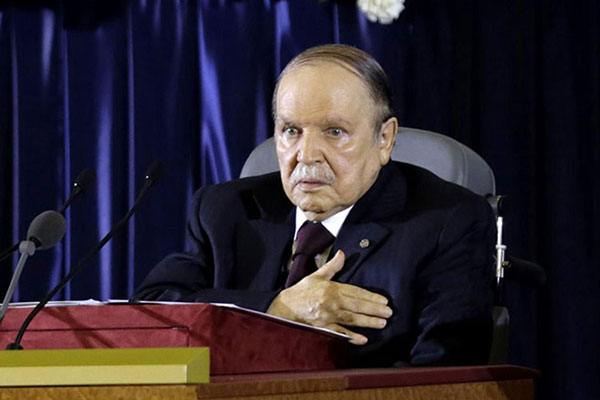 Bouteflika élu vice-président de l'UA