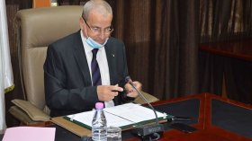 السماح للطلبة المعيدين باجتياز مسابقة الدكتوراه