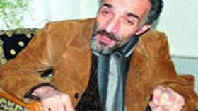 “لو يثبت لي أڤومي أو غيره أن”فوضى الأبواب” مقلدة، سأستقيل من الإخراج”