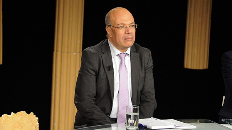 “الفاعلون الزرق” أشدّ فتكا بعقول الجزائريين