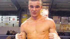 الملاكم سليم العربي يتحدى التشيكي لوكا من اجل لقب بطل العالم