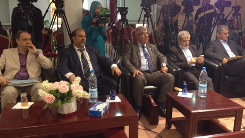 تنسيقية الانتقال الديمقراطي تتمسك بعقد ندواتها رغم المنع