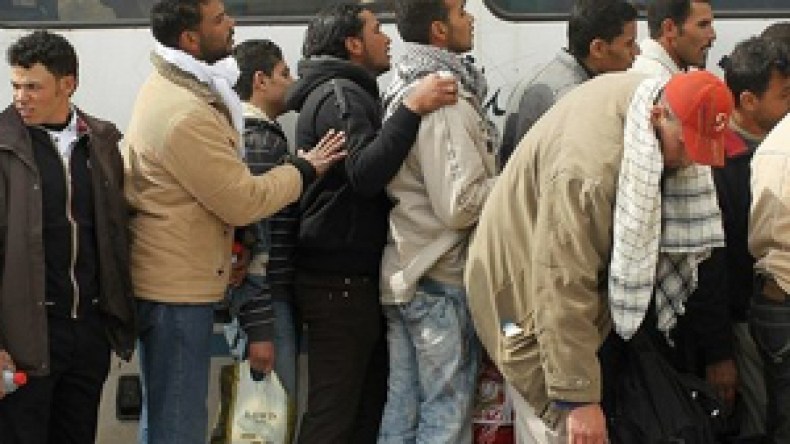 35 جزائريا يفرّون من ليبيا إلى ايطاليا